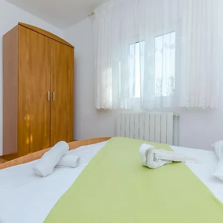 Nyaraló House Roko *