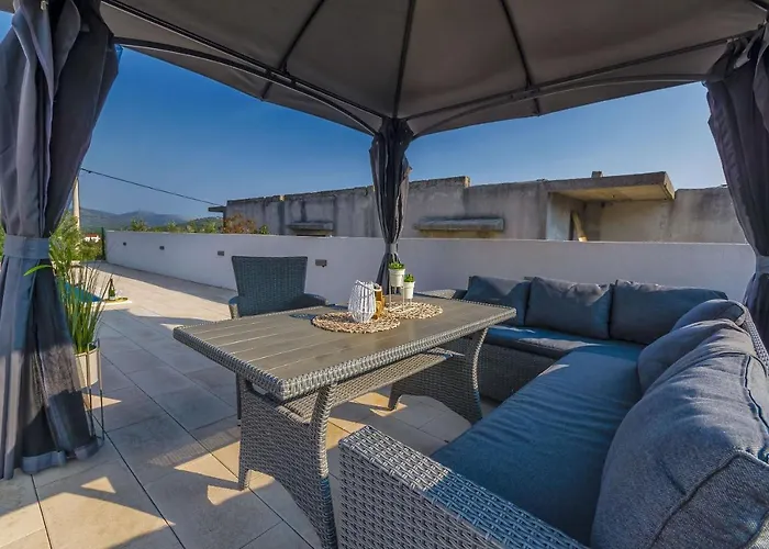 House Roko Holiday home *